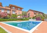 Location vacances San Bartolomeo al Mare - Beach Front Apartment-1