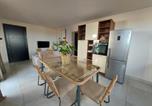 Location vacances Latour-Bas-Elne - Appartement Confortable avec Vue, Wifi et Climatisation - Fr-1-776-122-4