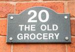 Location vacances  Gare de Chesterfield - The Old Grocery-2