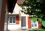 Location vacances Dives-sur-Mer - Cottage 3 pièces à Dives-sur-Mer, jardin privé, proche Port Guillaume, piscine, animaux acceptés - Fr-1-487-301-2
