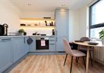 Location vacances  Gare de Swansea - Albert Hall City Luxe-1
