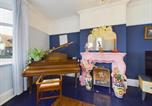 Location vacances Southend-on-Sea - Unique 2 bed Leigh-on-Sea- with real piano-2