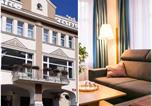 Location vacances Dvůr Králové nad Labem - Penzion Hotelu Central-1