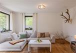 Location vacances Gerolstein - Hunters Lodge Adventure - Hot Tub - Wild Views-1