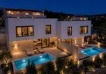 Location vacances Novigrad Općina - Cozy Home In Maslenica With Private Swimming Pool, Can Be Inside Or Outside-3