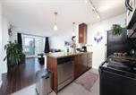 Location vacances Vancouver - Cozy Condo in Prime Location with Jacuzzi Pool & Sauna-3