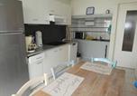 Location vacances Royan - Appartement T3 en centre-ville avec terrasse et parking privé à Royan - Fr-1-71-90-3