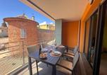 Location vacances Fréjus - Appartement de vacances climatisé avec terrasse et garage au cœur du centre historique de Fréjus - Fr-1-226a-290-1