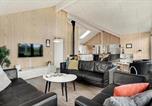 Location vacances Nørre Lyngvig - 7 Bedroom Nice Home In Hvide Sande-3