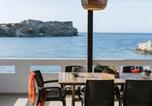 Location vacances Γαζι - Beach front apartment with swimming pool-3