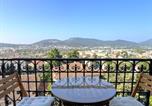 Location vacances Hyères - Le Castel Superbe appartement climatisé pour 4 personnes au centre ville de Hyères-3