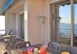 Location vacances Bord de mer de Le Lavandou - Appartement T2 climatisé, terrasse, plage à 3 couchages - Fr-1-251-379-3