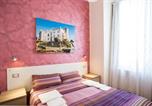 Location vacances  trieste - Rooms Boutique Carducci-1