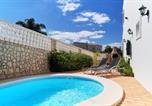 Location vacances  Barrage de l'Arade - Sunset Villa-1