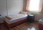 Location vacances Pforzheim - Monteurzimmer - Waldbronn-1