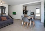 Location vacances Bord de mer de Le Lavandou - T2 climatisé au Lavandou avec Wifi et parking - 4 pers - Fr-1-803-77-4