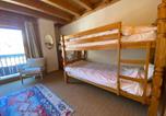 Location vacances Sixt-Fer-à-Cheval - Chalet Savoyard avec Cheminée et Parking à Samoëns - Fr-1-624-80-4