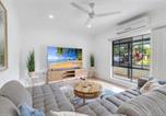 Location vacances Trinity Beach - Casa Del Mar - Poolside Retreat Near Trinity Beach-1