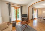 Location vacances Saintes - Maison de famille avec Jardin-4