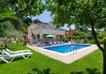 Location vacances Vidreres - Club Villamar - Orlanda-1