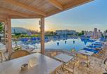Hôtel Νεάπολη - Golden Bay Apartments-Garden Haven-1