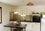 Location vacances Crestet - Charming holiday flat with shared pool Malauc ne-2