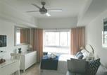 Location vacances La Línea de la Concepción - Charming Studio Apartment with Pool Access in Central Gibraltar-2