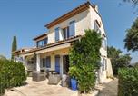 Location vacances Les Adrets-de-l'Estérel - 4 Bedroom Amazing Home In Fréjus-2