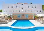 Location vacances Santa Eulària des Riu - Apartamentos Los Arcos-1