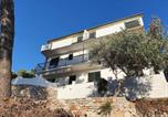 Location vacances Jelsa - Apartments by the sea Jelsa, Hvar - 25835-3