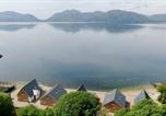 Location vacances Glencoe - Beach Houses with Hot Tubs-1