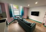 Location vacances Cardiff - Aaron Wise - 51 Fitzhamon Apartments-4