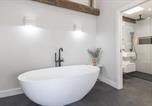 Location vacances  Gare de Cheltenham - Stunning and Contemporary 2 Bed Home in Lansdown-3
