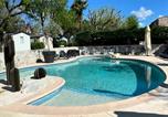 Camping Salavas - Camping Le Casque Roi