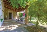 Location vacances  Province de Gorizia - Capriva Del Friuli - Casa Roncus-2