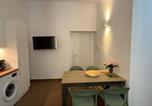 Location vacances  Province de La Spezia - City Center Rooms Corso Cavour-1