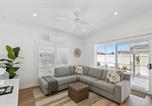 Location vacances Wollongong - Windang Beach Escape Seaside Bliss w Private Pool-2