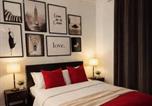 Location vacances Wavre - Euro Edens Cosy Historic Home in Brussels Jacuzzi, Garden, Central Location-2