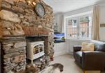 Location vacances Brixham - Sam B's Harbour Cottage Hideaway-1