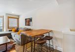 Location vacances  Quechee Gorge - Two bedroom Condo with great views, location and sports center Highridge A4-4