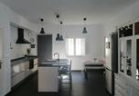 Location vacances  Huelva - Villa in Isla Cristina near Santana Beach-3