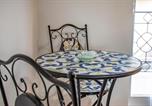 Location vacances Sant'Agata di Militello - 2 Bedroom Beautiful Home In Torrenova-3