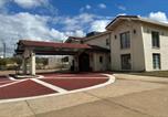 Hôtel Lufkin - Super 8 by Wyndham Nacogdoches Near University-1