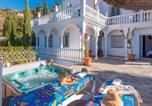 Location vacances Sayalonga - Villa El Arco Iris de la Montana Sayalonga by Ruralidays-1