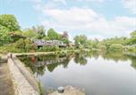 Location vacances Bontnewydd - Mulberry Cabin On The Lake-1