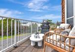 Location vacances Marks Point - Blue Lagoon at Caves Beach Villas-2