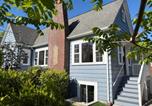 Location vacances Olympia - Wonderfully Comfortable Light-Filled Seattle Home-1