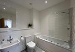 Location vacances Manchester - Chic Mill Apt with Canal Views-4