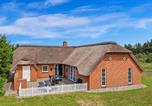Location vacances Øby - Awesome Home In Ulfborg With Sauna-1