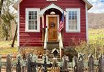 Location vacances Sylva - Historic Schoolhouse - Creekside -Maggie Valley-1